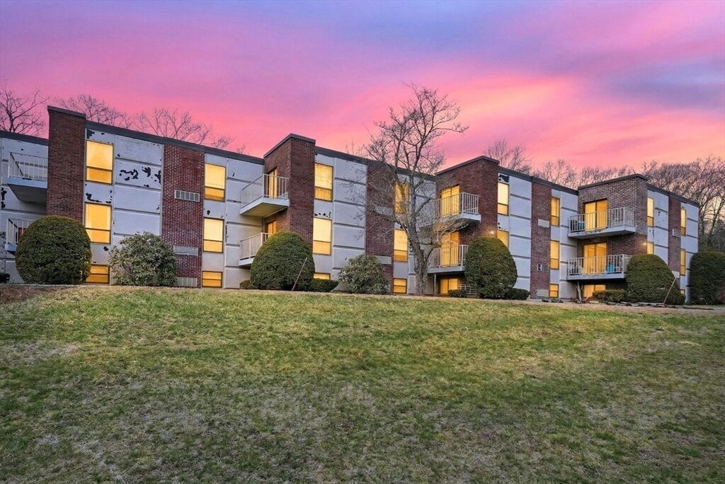 Property Photo:  152 Turner Rd 3  MA 01746 