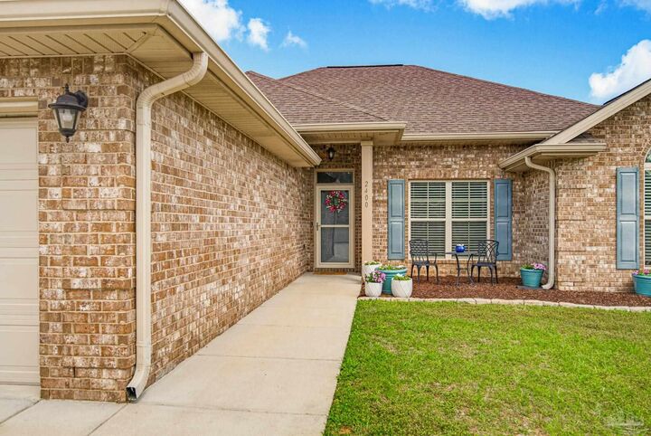 Property Photo:  2400 Bentley Oaks Dr  FL 32533 