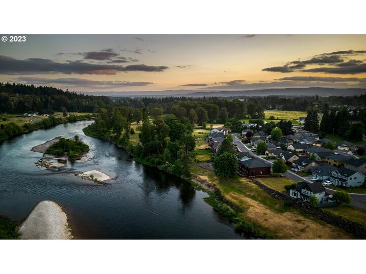 Property Photo:  218 Misty Dr  WA 98674 