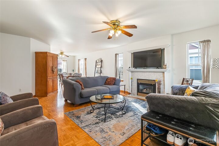 Property Photo:  2236  Oak Street  WA 98264 