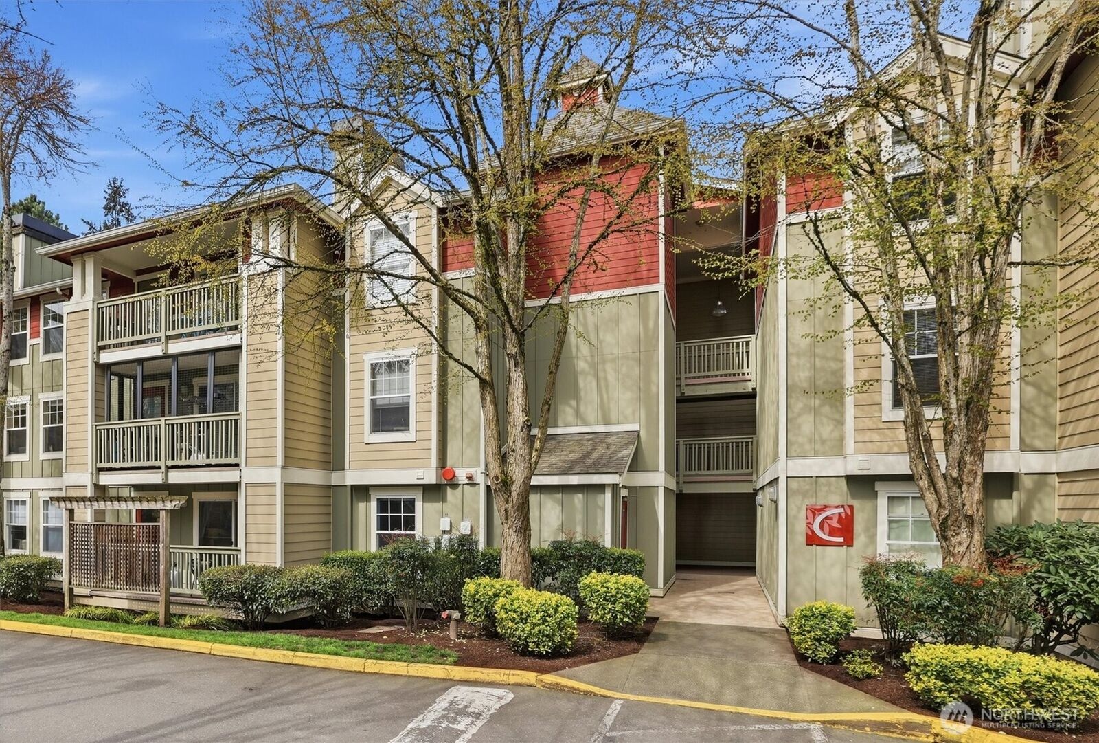 Property Photo:  7711 NE 175th Street C103  WA 98028 