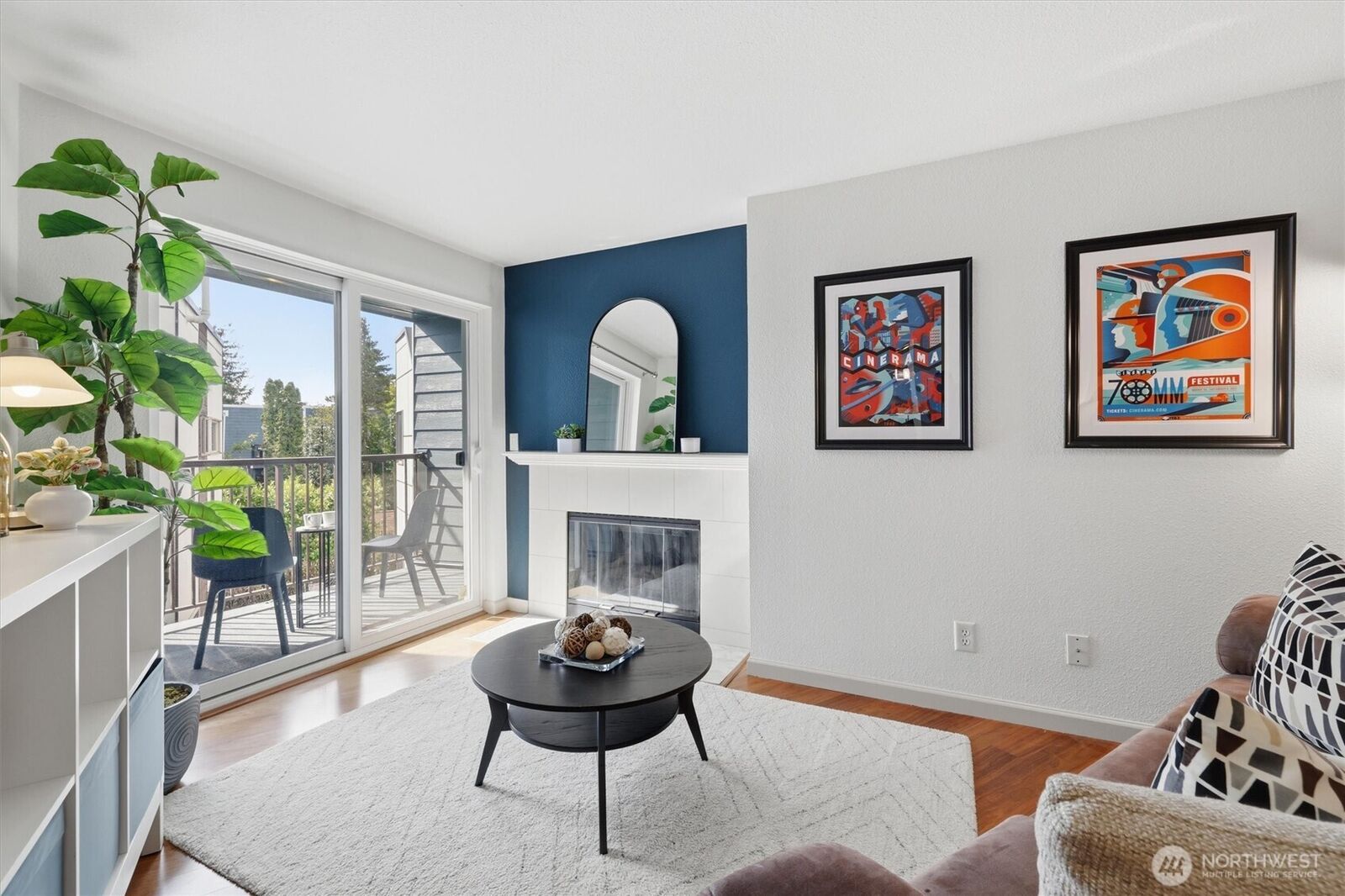 Property Photo:  3045  20th Avenue W 303  WA 98199 