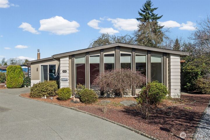Property Photo:  1402  22nd Street NE 454  WA 98002 