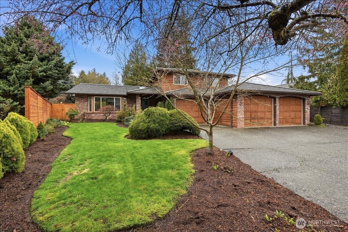 Property Photo:  4003  110th Street SE  WA 98208 