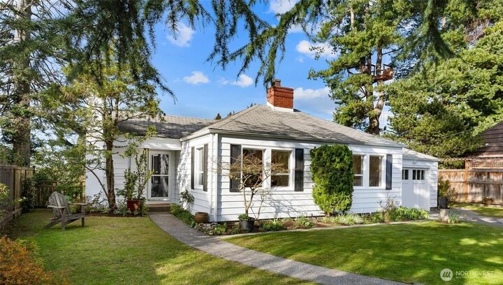 Property Photo:  1910 NW 97th Street  WA 98117 