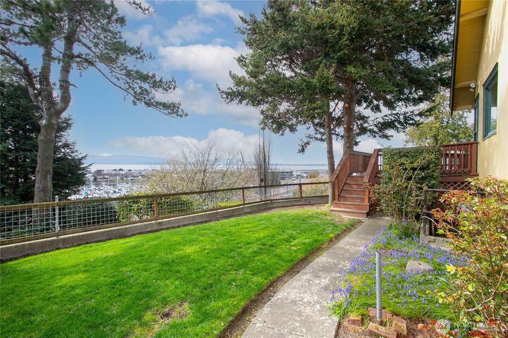 Property Photo:  2209  Eldridge Avenue  WA 98225 