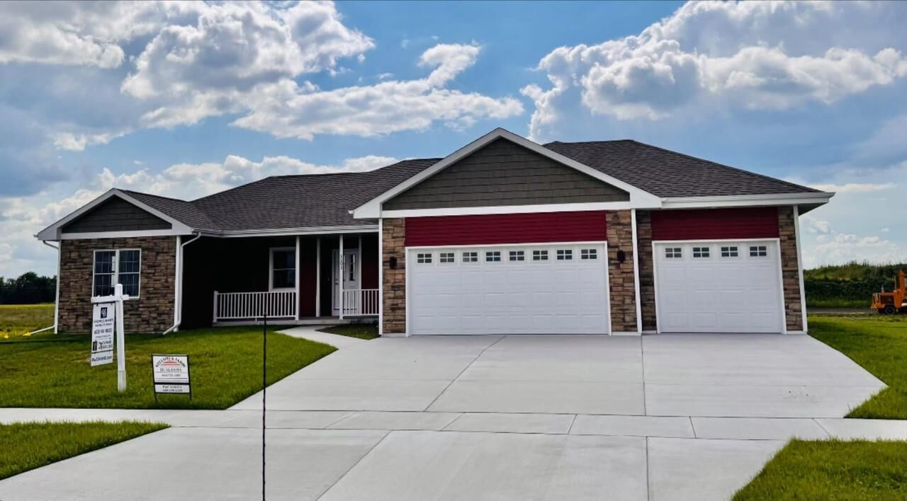 Property Photo:  1191 Red Hawk Drive  WI 53563 