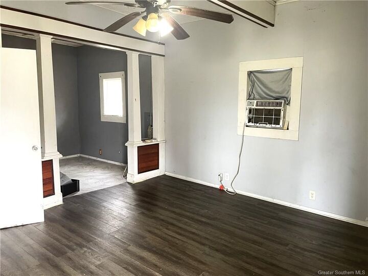 Property Photo:  811 N Goos Blvd Boulevard N  LA 70601 