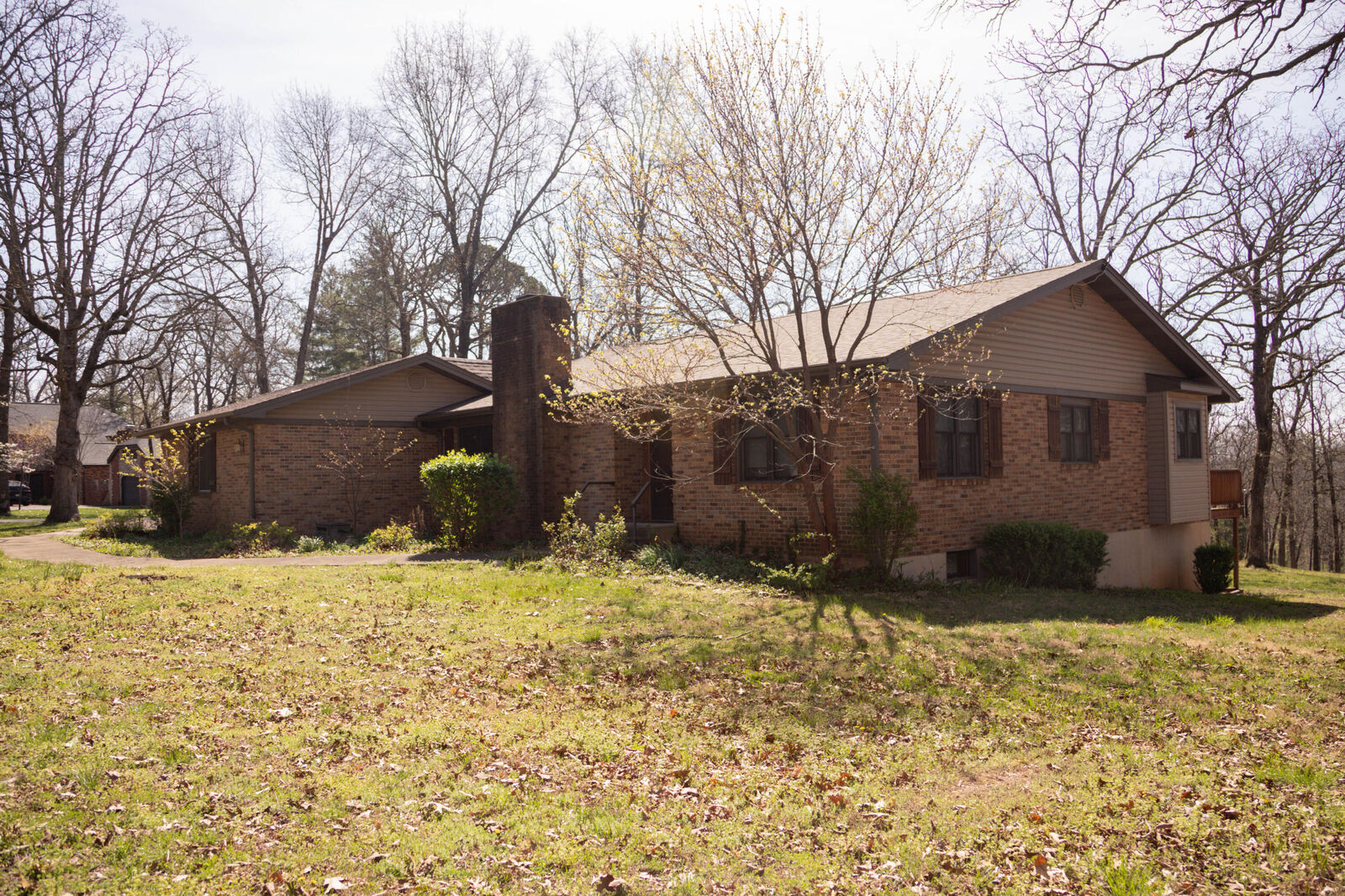 Property Photo:  2110 Cambridge Drive  MO 65775 