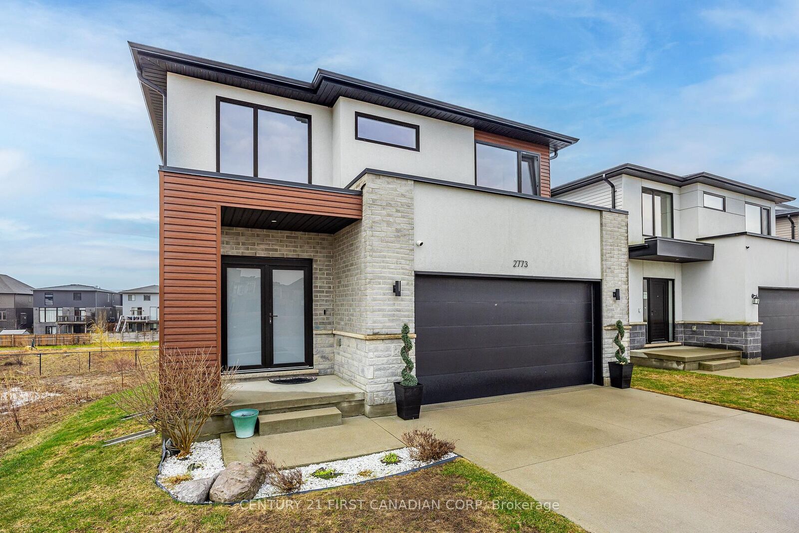 Property Photo:  2773 Heardcreek Trail  ON N6G 0W1 