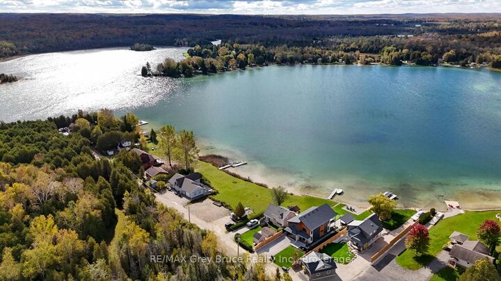 Property Photo: 166 Country Side Drive ON N0H 1G0