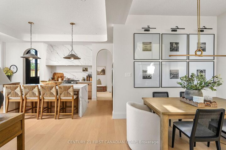 Photo de la propriété: 212 Foxborough Place ON N0M 2P0