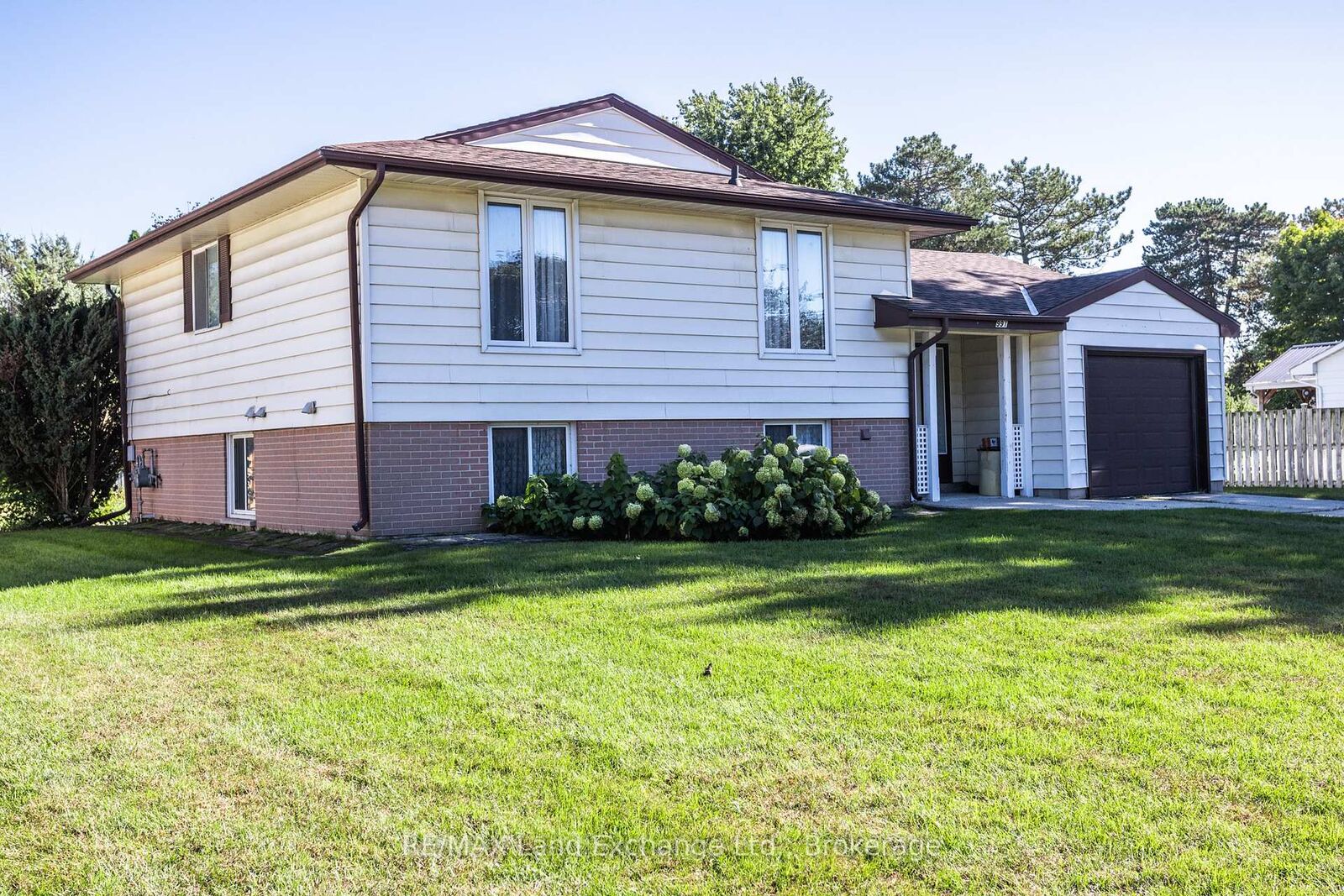Property Photo: 991 Bricker Street N ON N0H 2C3