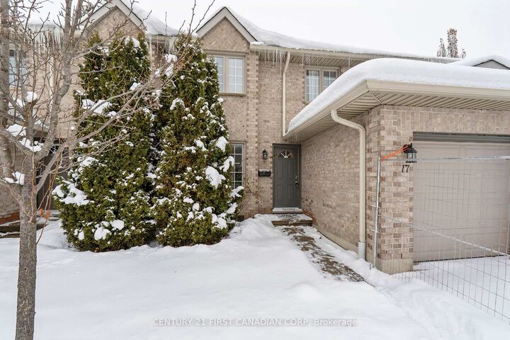 Property Photo: 340 Ambleside Drive 17 ON N6G 4Y5