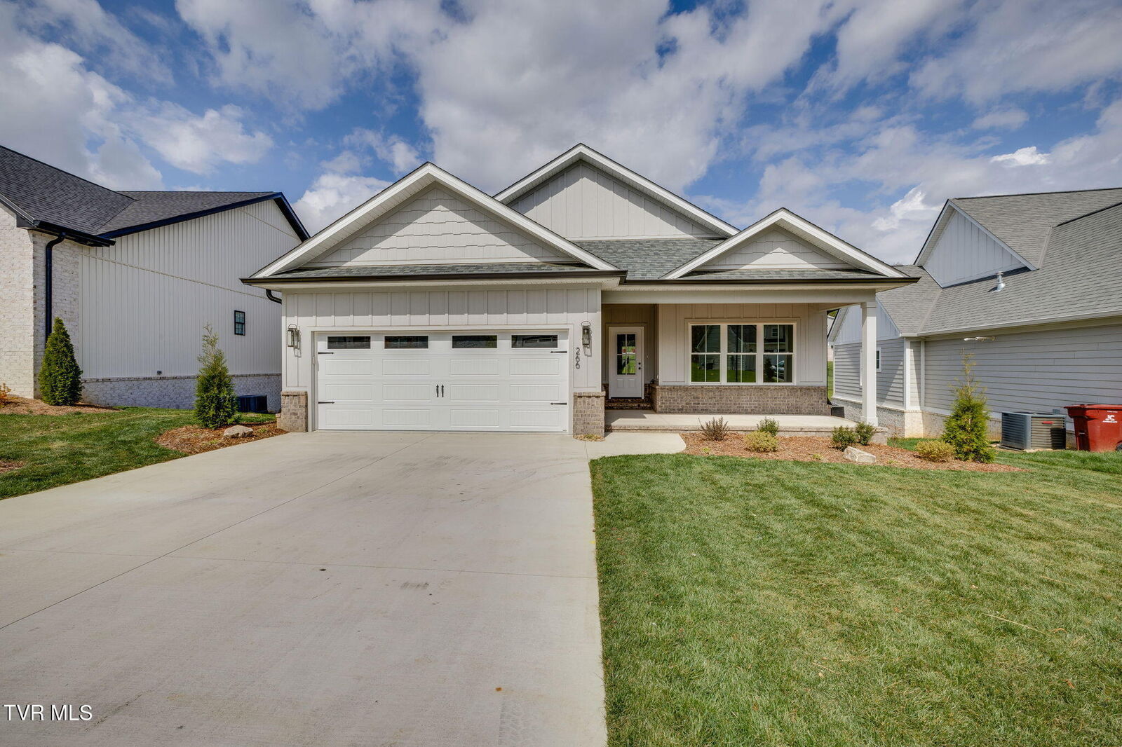 Property Photo: 266 Winston Place TN 37615