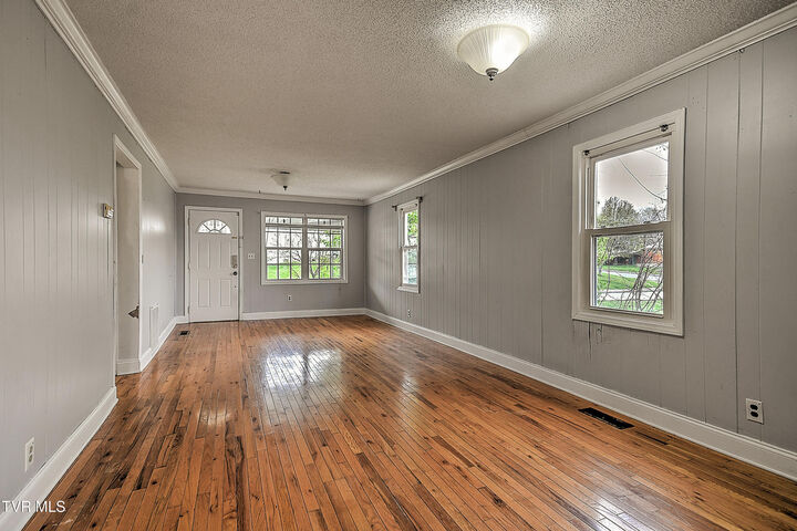 Property Photo:  1305 Saint Louis Street  TN 37601 