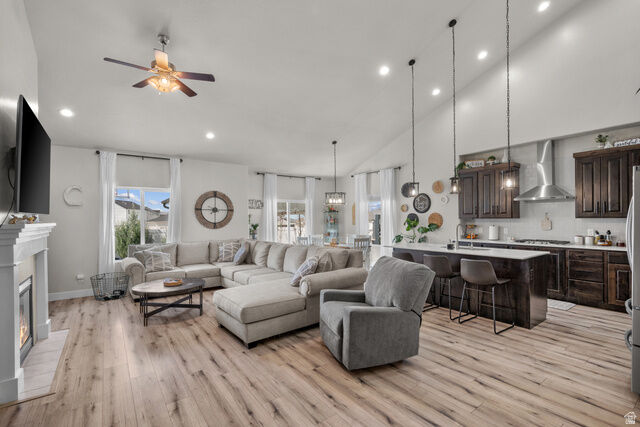 Property Photo: 1085 N Coachman Ln UT 84660