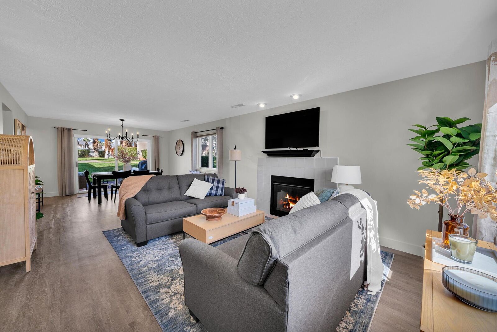 Property Photo:  1845 W Canyon View Dr 1504  UT 84770 