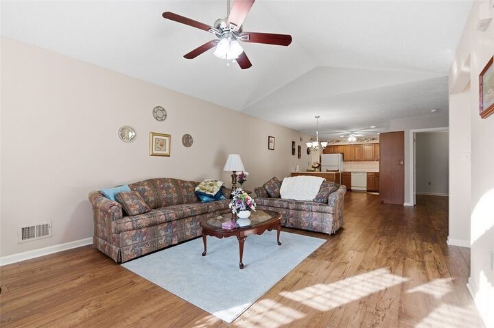 Property Photo:  380 Allandale Dr  PA 15102 