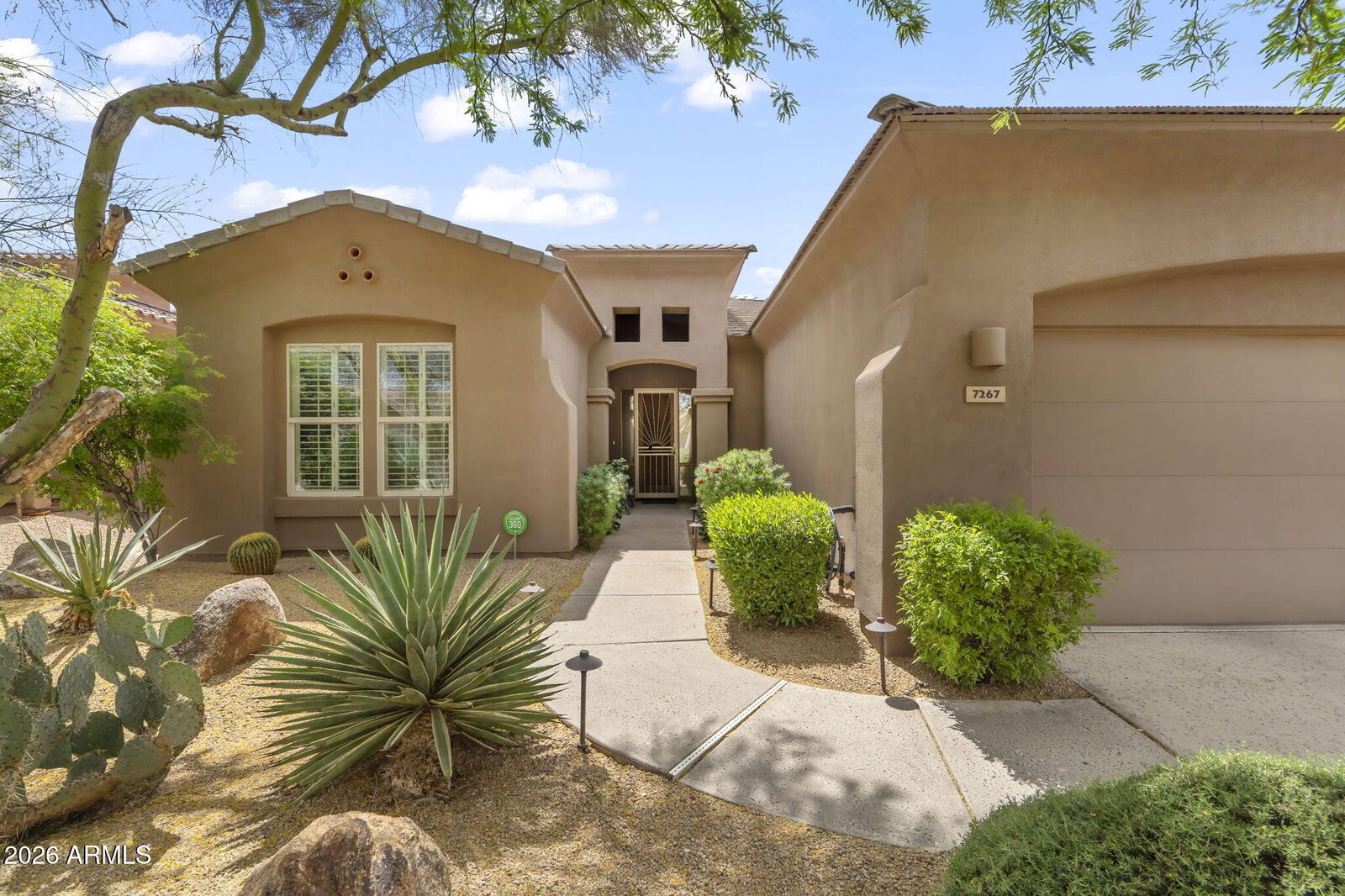 Property Photo: 7267 E Eagle Feather Road AZ 85266