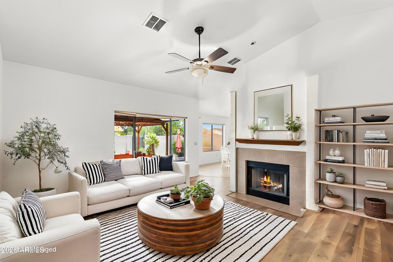 Property Photo: 9887 E Del Monte Avenue AZ 85118
