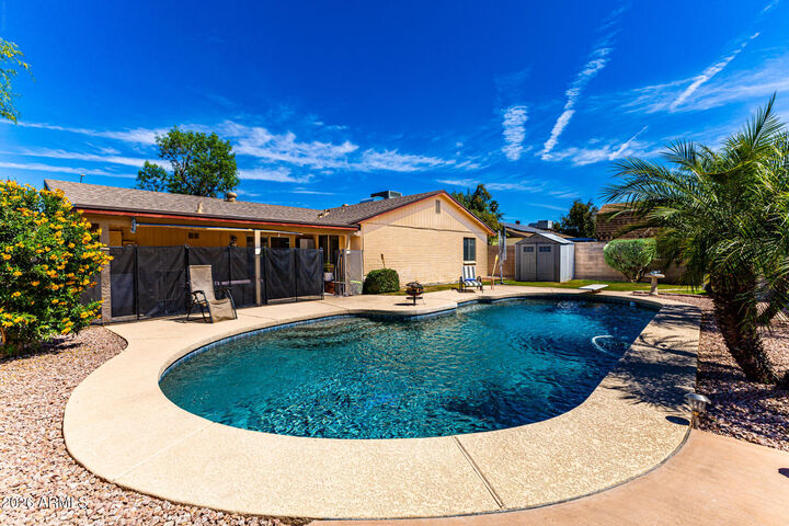 Property Photo:  323 E Sesame Street  AZ 85283 