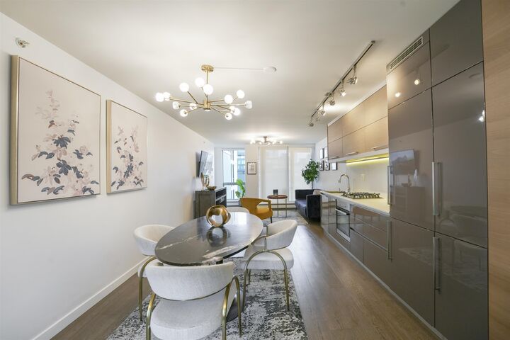 Property Photo: 189 Keefer Street 608 BC V6A 0C8