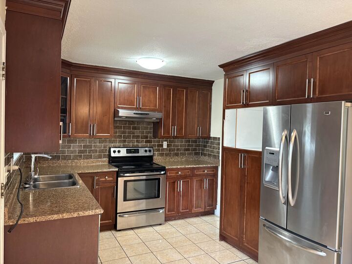Property Photo: 14863 87A Avenue BC V3S 5X4