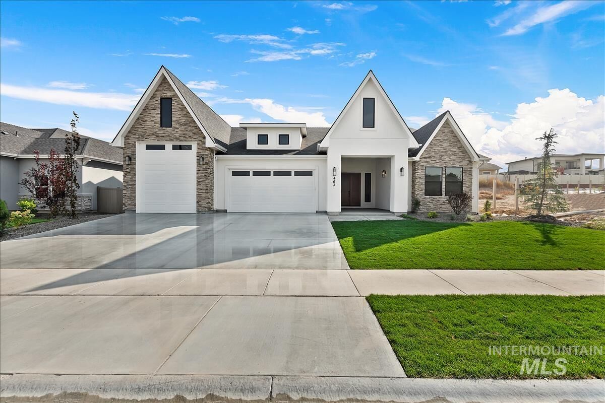 Property Photo:  9833 S Peregrine Falcon Ave.  ID 83686 