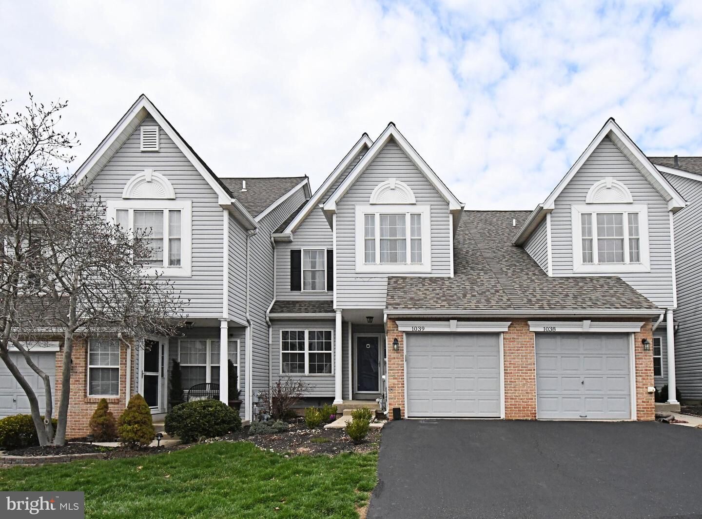 Property Photo:  1039 Greenes Way Circle  PA 19426 