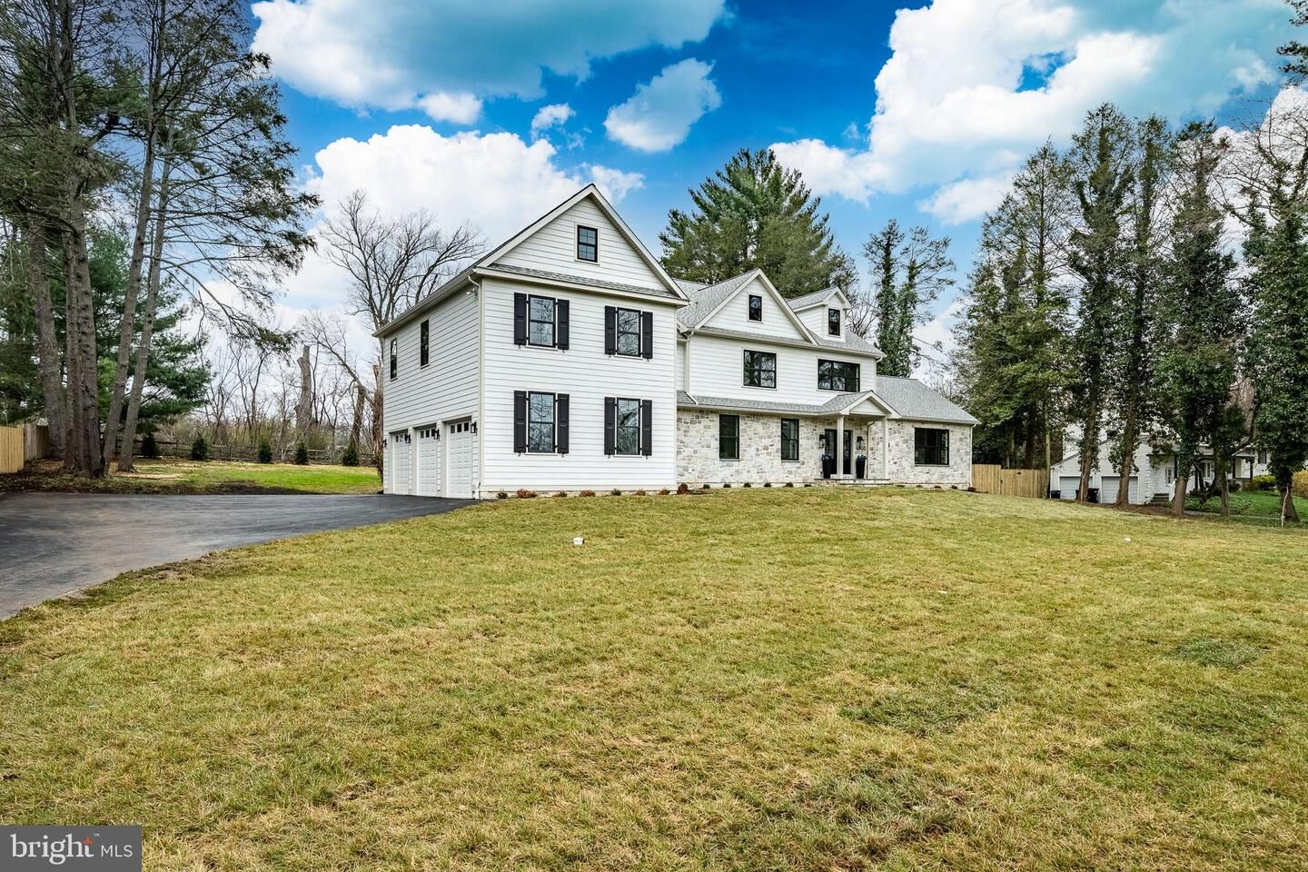 Property Photo: 1427 Sugartown Road PA 19312