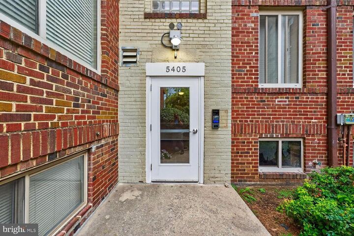 Property Photo:  5405 9th Street NW 107  DC 20011 