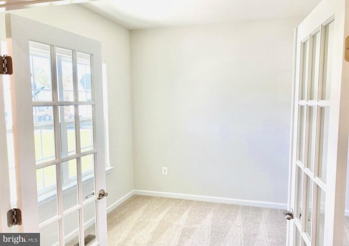 Property Photo:  5303 Ivy Hill Drive  VA 22407 