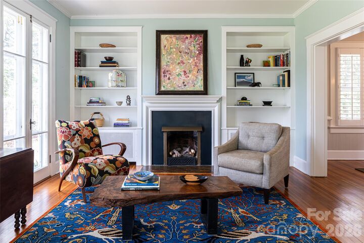 Property Photo:  18 Edgemont Road  NC 28801 