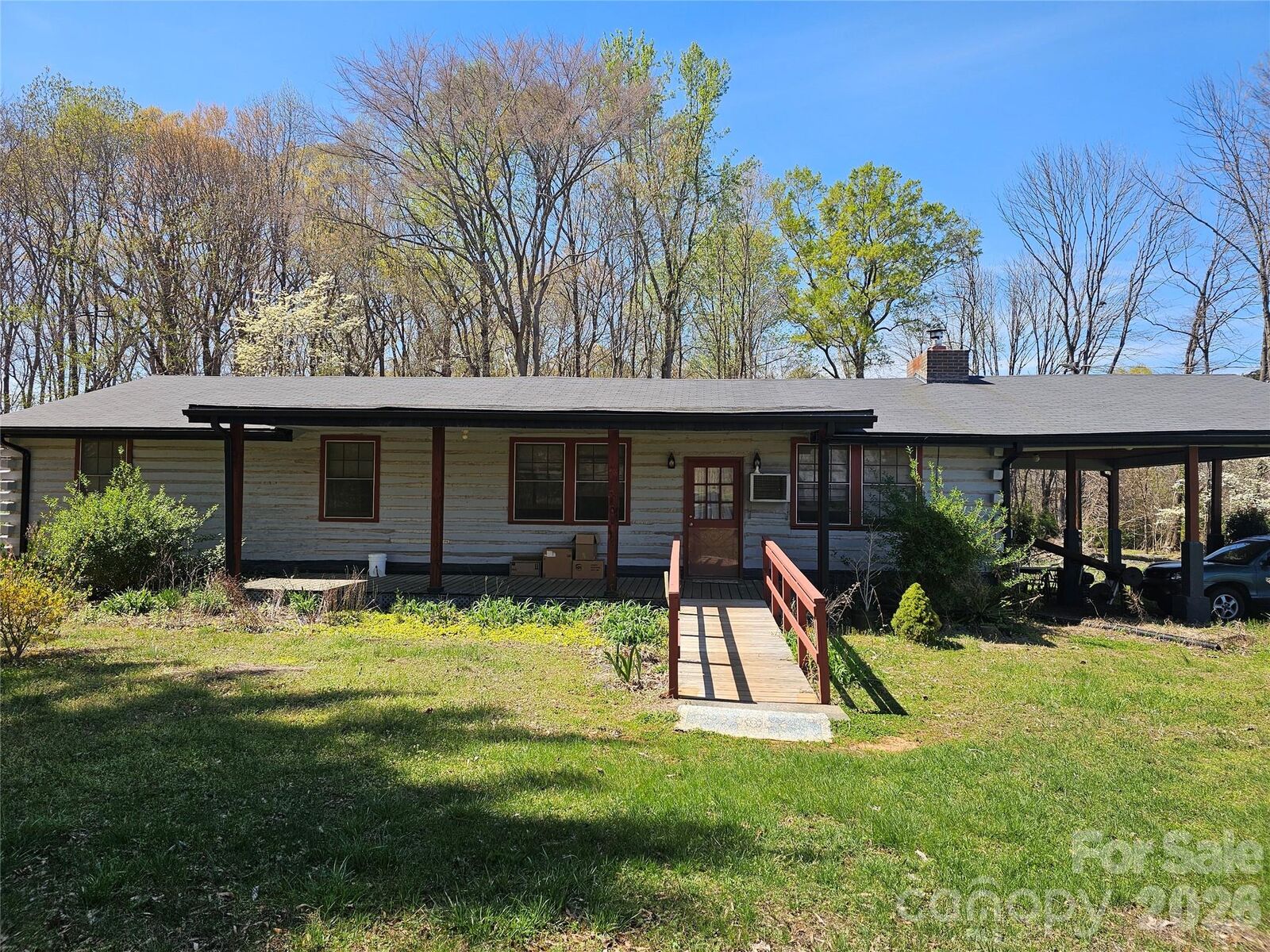 Property Photo: 1040 Barger Road NC 28146