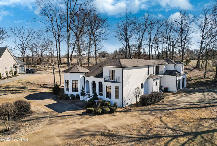 Property Photo:  220 Forest Lake Drive  TN 38343 