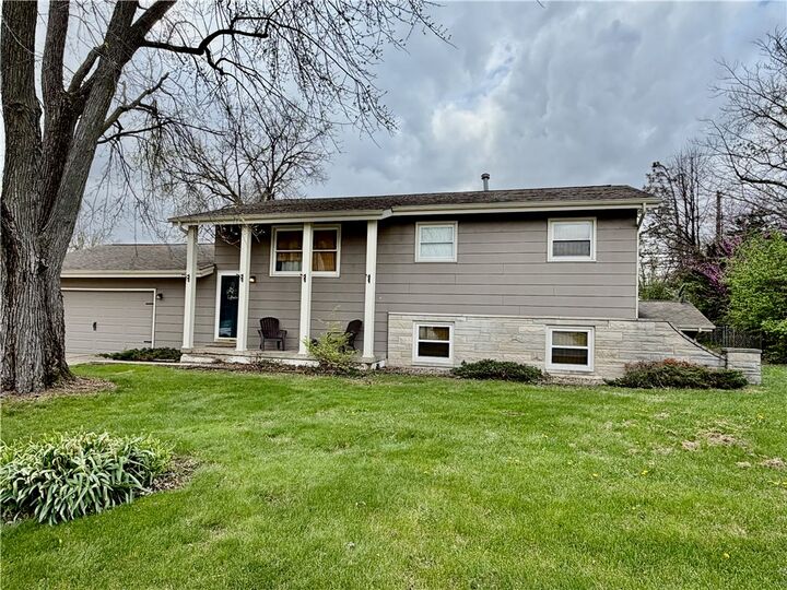 Property Photo: 1804 University Drive IL 61920