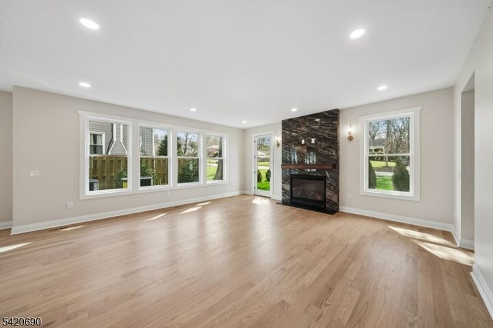 Property Photo:  491 Central Ave 2  NJ 07974 