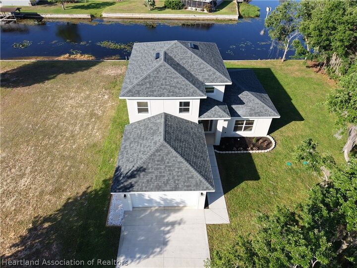 Property Photo:  100 Tuomey Court  FL 33852 