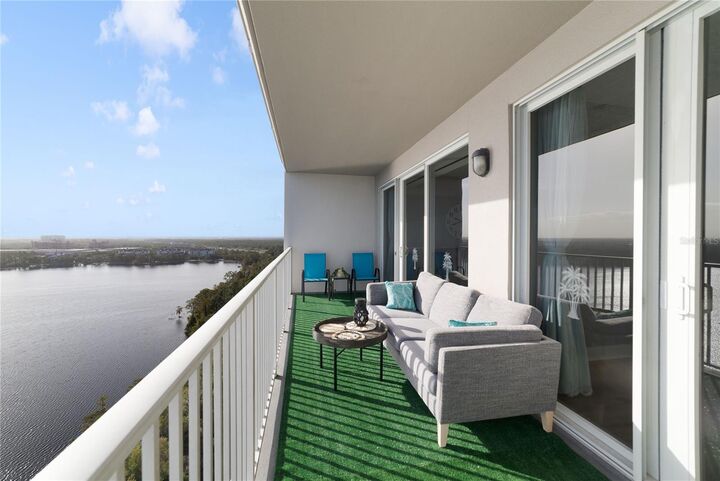 Property Photo: 13427 Blue Heron Beach Drive 1805 FL 32821
