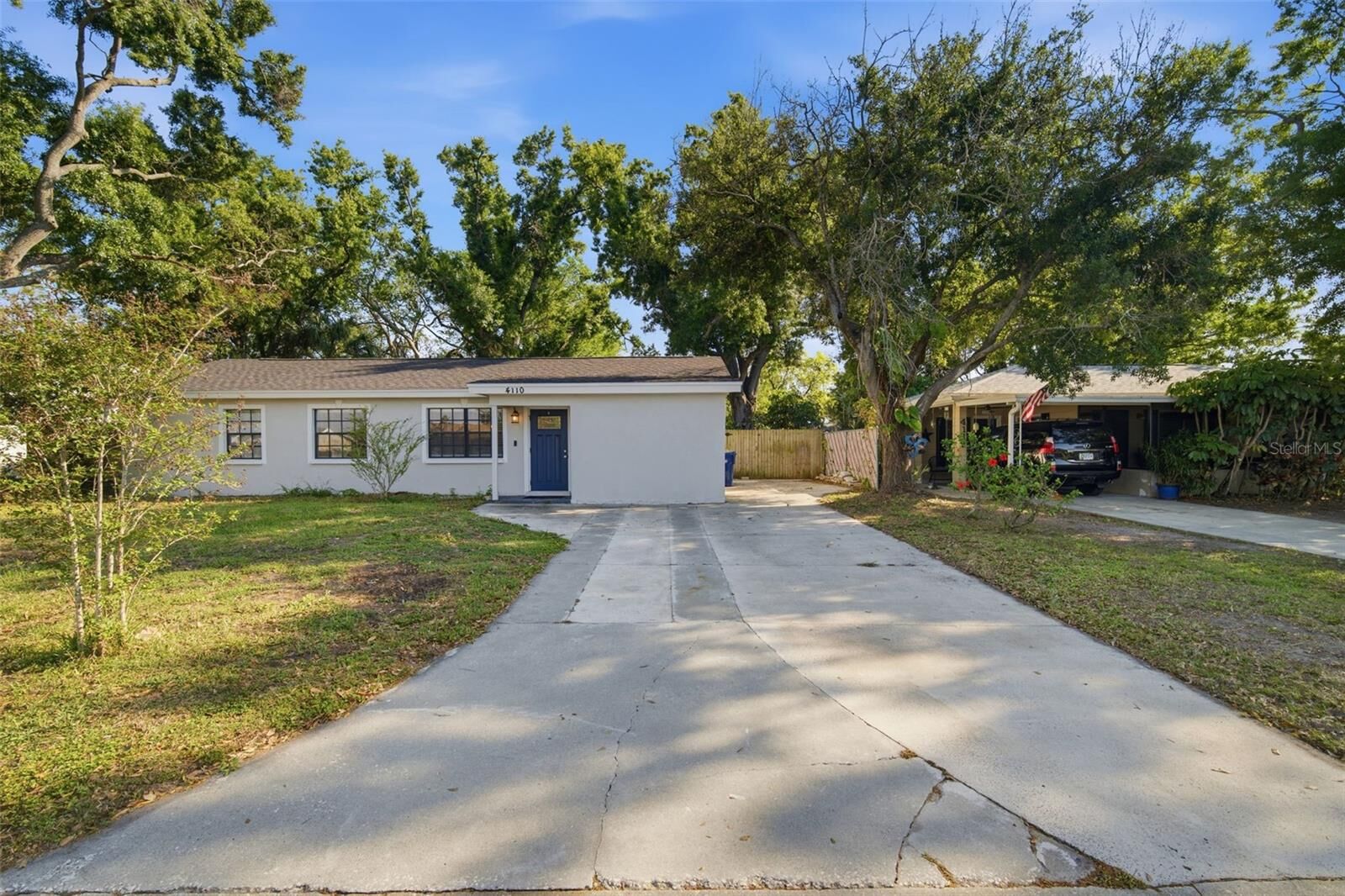 Property Photo:  4110 W Leila Avenue  FL 33616 