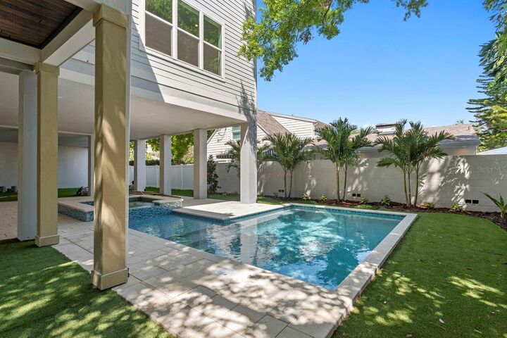 Property Photo: 2312 S Occident Street FL 33629