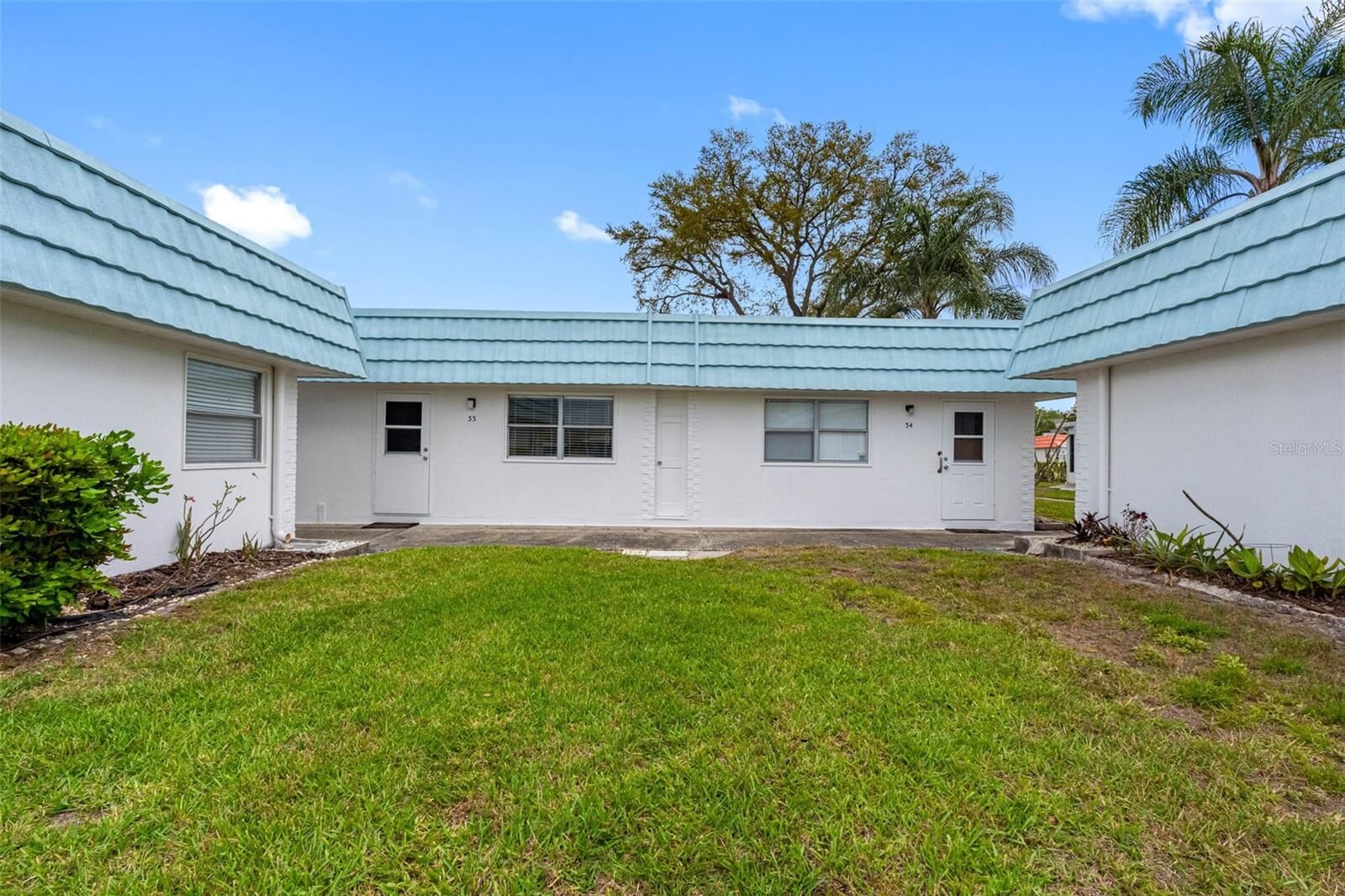 Property Photo: 1801 Bedford Lane 33 FL 33573