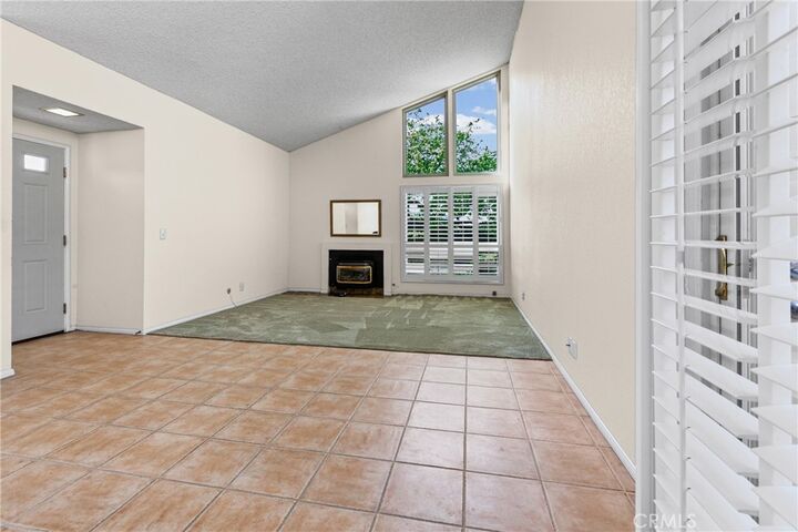Property Photo:  88 Los Verdes  CA 93401 