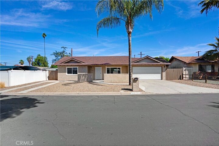 Property Photo: 40780 Malibar CA 92544