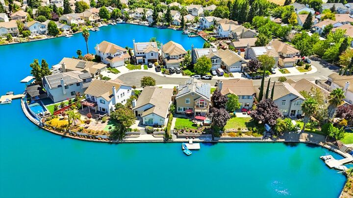 Property Photo: 29 Windcatcher Court CA 95834