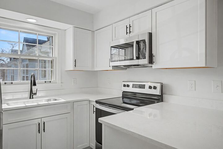 Property Photo:  2135 Acklen Ave 6  TN 37212 