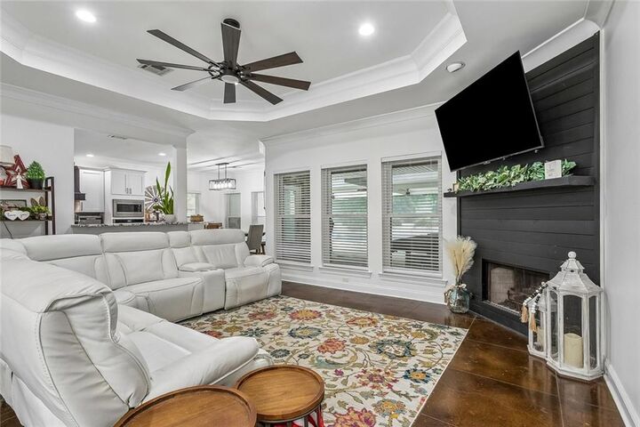 Property Photo:  150 Riverbend Drive  LA 70037 