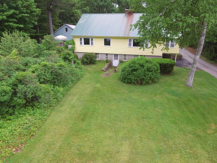 Property Photo:  11 Emery Lane  NH 03830 