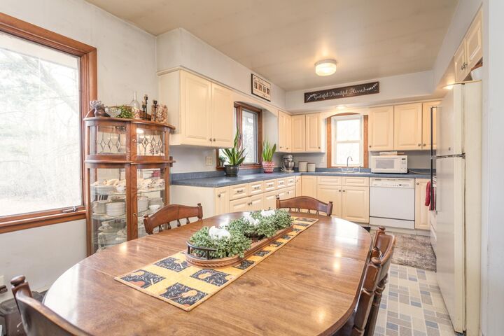 Property Photo:  1807 N McKay Avenue NE  MN 56308 
